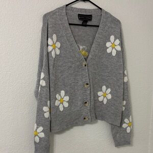 Polly & Esther Gray Cardigan with Daisy Pattern